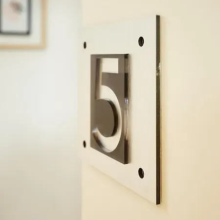 Grand Center Of 몽스