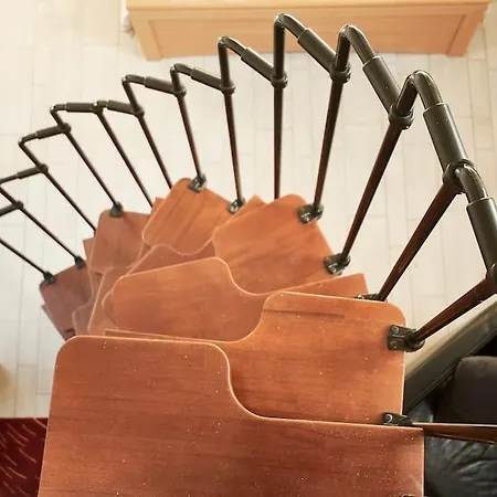 아파트 Grand Center Of 몽스